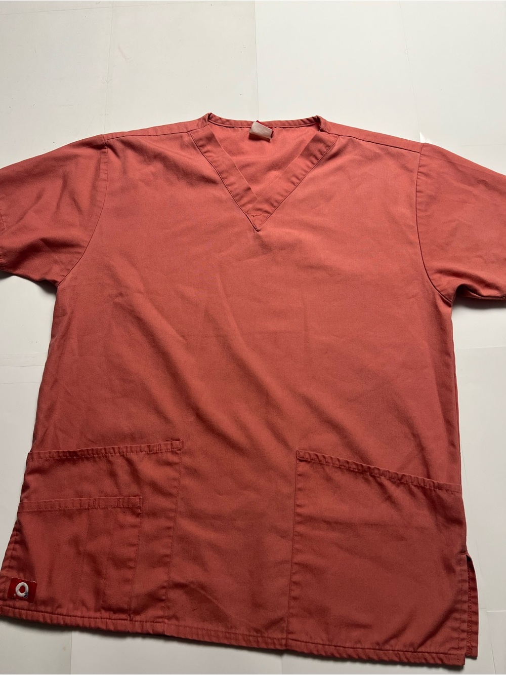 Women’s V-Neck Scrub Top in Dusty Coral small
